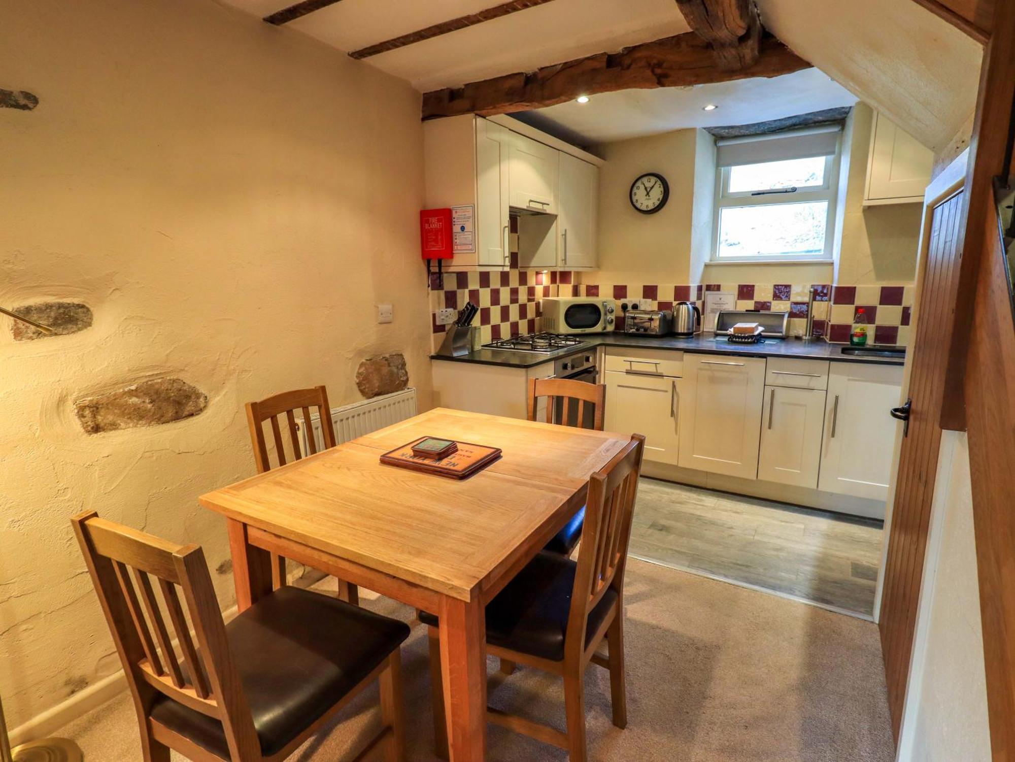 Penny Red Cottage Ембълсайд Екстериор снимка